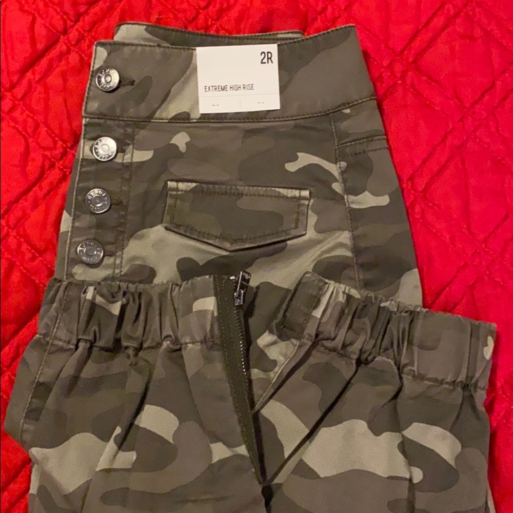 Express Pants - Picture 5 of 9